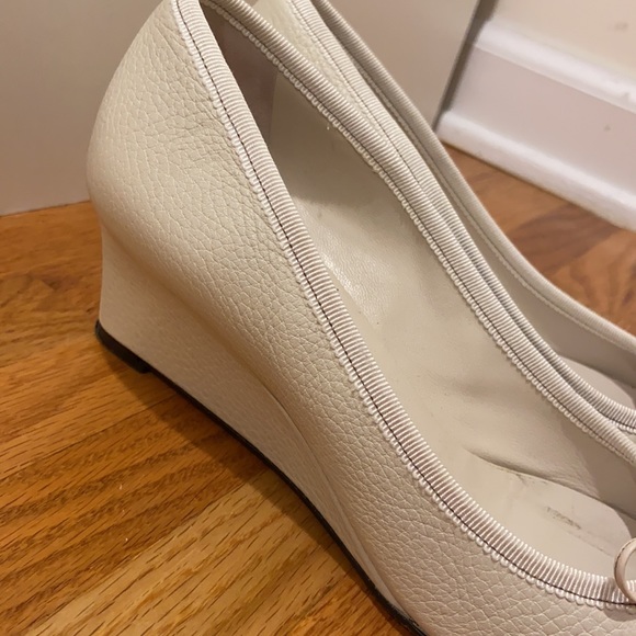 Gucci White Leather Open Toe Wedges GG Logo 6.5 - Picture 5 of 12